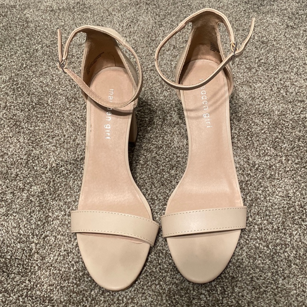Madden girl Beige heel in the style “Bella”. Size 8 1/2.